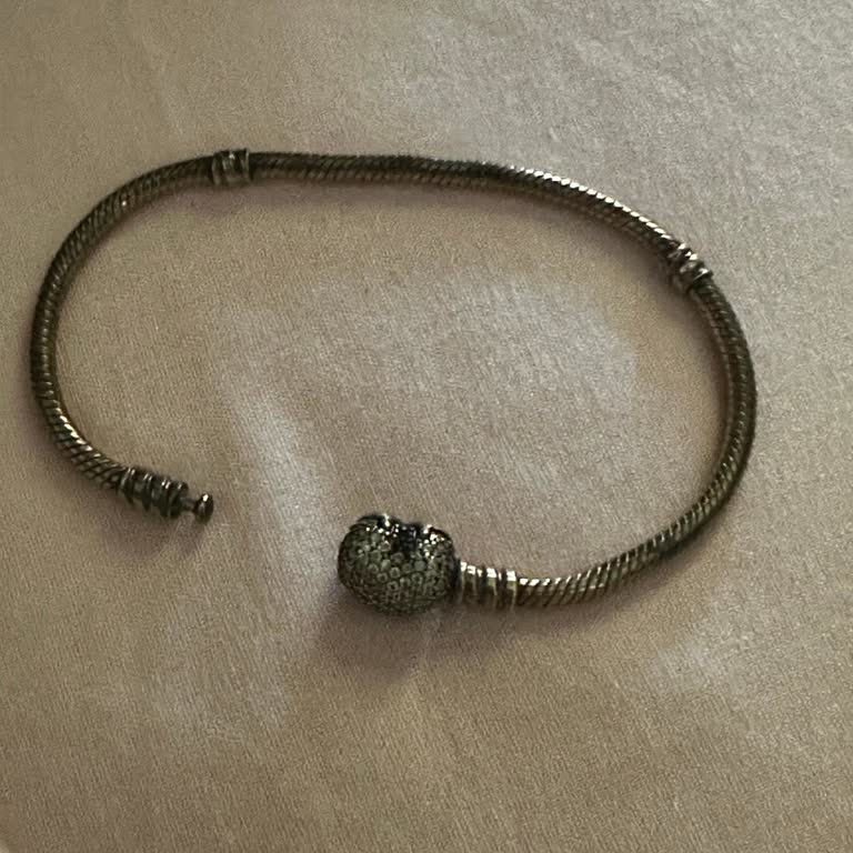 Pandora Mağazalarında Hediye Bileklik Sorunuma Çözüm Bulunmuyor