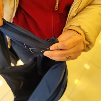 Yüksek Fiyatlı Elbisede Kalitesiz Kumaş Ve Garanti Sorunu: Ücret İadesi Talebim