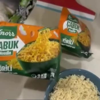 Knorr Körili Noodle'de Kötü Koku Sorunu