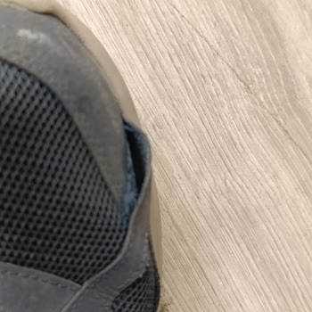 Kısa Sürede Dikişleri Atan Ayakkabıya Çözüm Sunulmaması Mağduriyet Yarattı