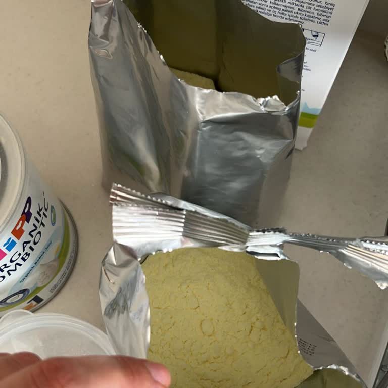 Bebek Mamasında Renk Değişikliği Ve Yetersiz Müşteri Desteği