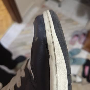 6 Ayda Deforme Olan Nike Ayakkabıya Garanti Kapsamında Çözüm Sunulmadı