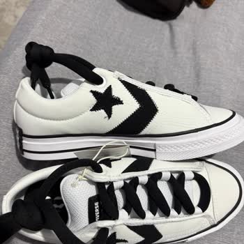 Yanlış Renk Ve Kusurlu Ayakkabı, Müşteri Hizmetlerine Ulaşılamıyor