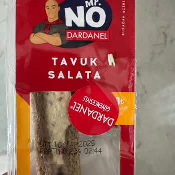 Sandviçten Çıkan Tavuk Kemiği Ve İlgisiz Müşteri Hizmetleri Mağduriyeti