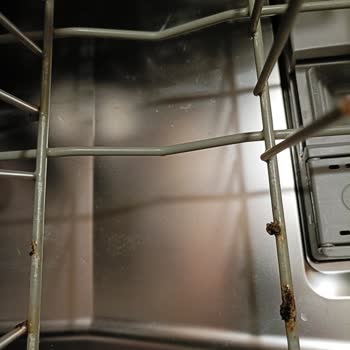 Bosch Bulaşık Makinesi Sepetlerinde Paslanma Ve Kopma Sorunu Güvenimi Zedeledi