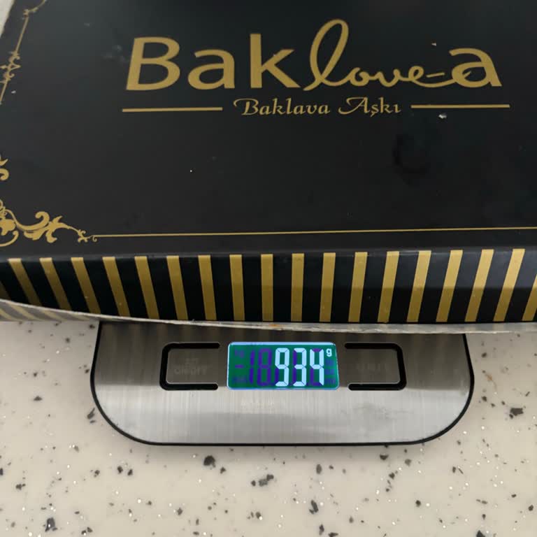 Baklevo-a Baklavadan Yabancı Madde Çıktı İadesini Kabul Etmedi