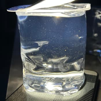 Çenesuyu Bardak Suları İçerisindeki Sarı Cisimler