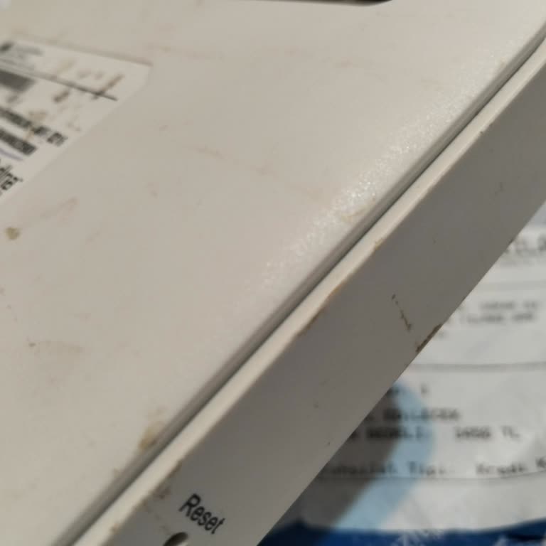 Sıfır Diye Aldığım Modem Eski Ve Kullanılmış Çıktı, Ücretimin İadesini İstiyorum