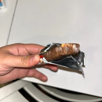 Son Kullanım Tarihi Geçmemiş Protein Barlarda Küf Şoku