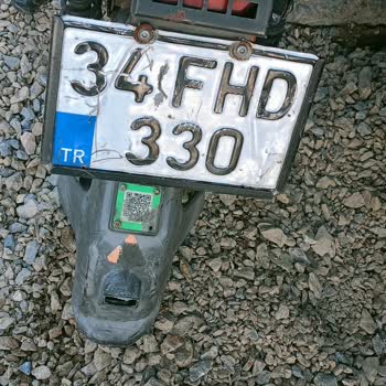 Martı Scooter'ın Düzensiz Parkı Nedeniyle Aracımda Oluşan Zarar Ve Önlem Talebi