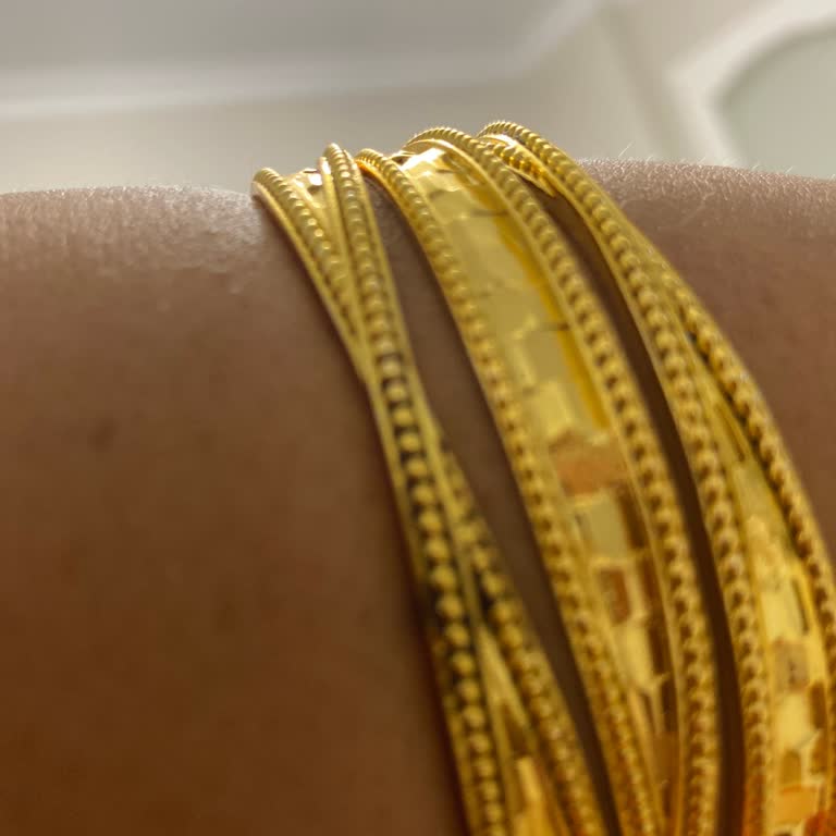 Aldığım Ürünler Defolu Ve Lekeli Geldi, İade Süreci Tamamlanmadı