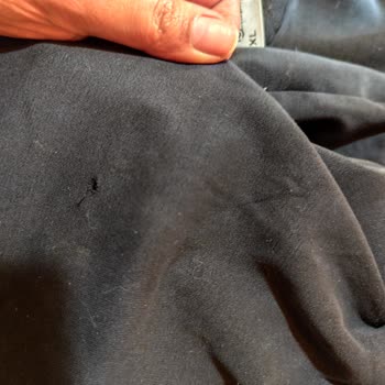 Etiketsiz Ve Yırtık Gelen Eşofman Altı İçin Ücret İadesi Talebi