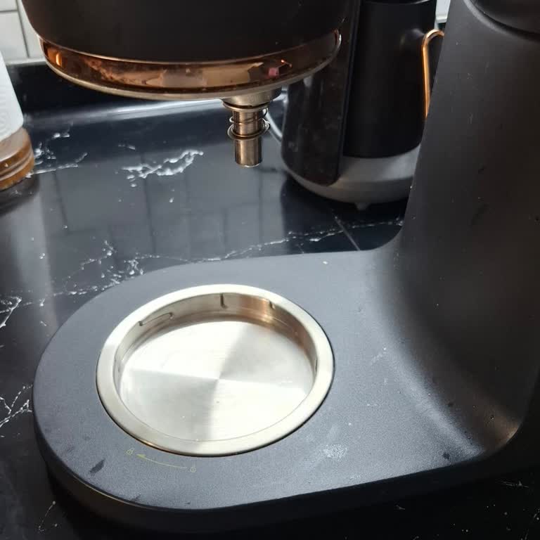 Arçelik Multi Şef Hamur Makinesi Sürekli Sarsılıyor Ve Servisten Çözüm Alamıyorum