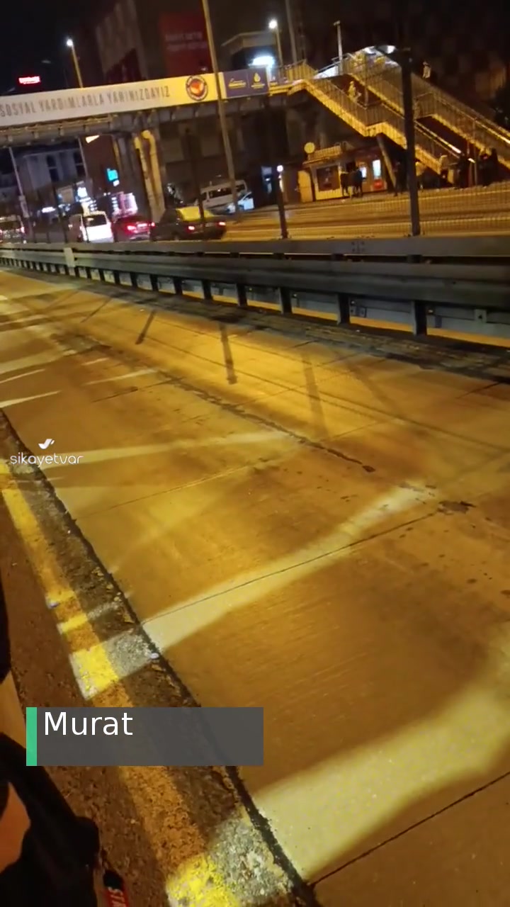 İstanbul Büyükşehir Belediyesi Cihangir Üniversitesi Metrobüs Durağı videonun kapak resmi