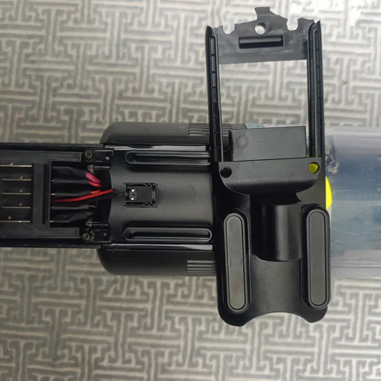 Philips Süpürgede Kronik Parça Sorunu: Batarya Yerinde Durmuyor