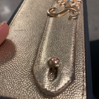 Satıcıya Ulaşamıyorum, Aldığım Kılıflar Hızla Soldu