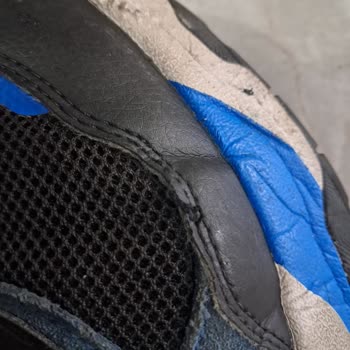 Kısa Sürede Dikişleri Açılan Puma Ayakkabı İçin Garanti Kapsamında Değişim Talebi