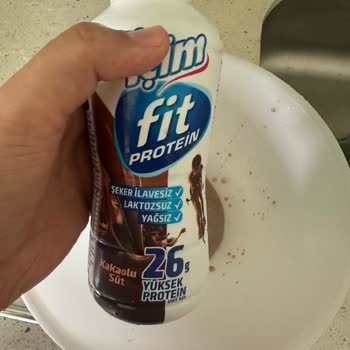 Son Kullanma Tarihi Geçmemiş Protein Sütünde Kötü Koku Ve Topaklanma Sorunu Yaşadım