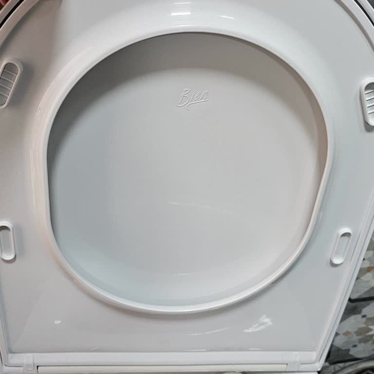 Klozet Kapağı Menteşe Kırılması Ve Ücretsiz Yedek Parça Talebi