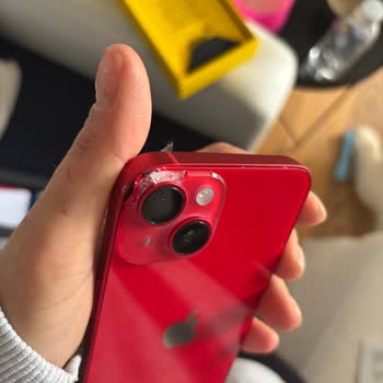 Kutusundan Kırık Çıkan İphone 14 İçin İade Reddediliyor