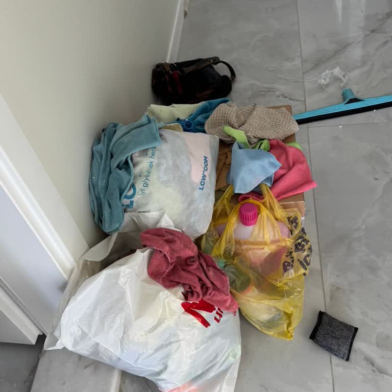 Bartın Eylül Temizlik Çalışanların İletişim Dili De Çok Kötü Ve Kabaydı