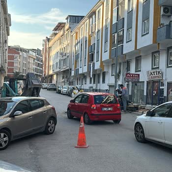 Yol Çalışması Sonucu Oluşan Çukur Nedeniyle Aracım Zarar Gördü, Mağduriyetim Giderilmedi