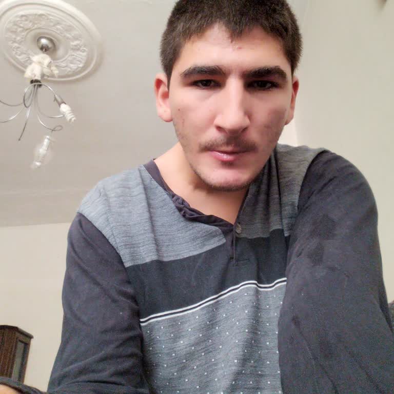 TRT Çocuk'ta Sürekli Tekrar Eden Çizgi Filmlerden Şikayetçiyiz