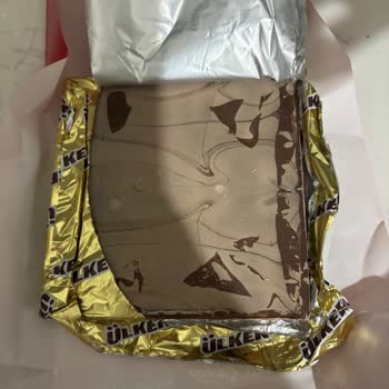 Son Kullanma Tarihi Geçmemiş Ülker Sütlü Kare Çikolataların Bozuk Çıkması Ve Mağduriyet