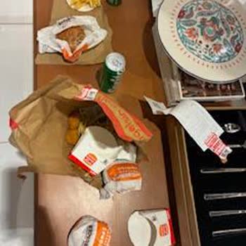 Burger King Eksik Hamburger Ve Yetersiz Müşteri Hizmetleri Mağduriyeti