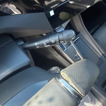 Sıfır Peugeot E308 Direksiyon Derisi Kalktı Bayi Çözüm Sunmadı