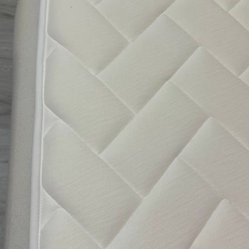 Yeni Alınan Yatakta Kısa Sürede Sararma Ve Müşteri Hizmetlerinden Dönüş Alamama