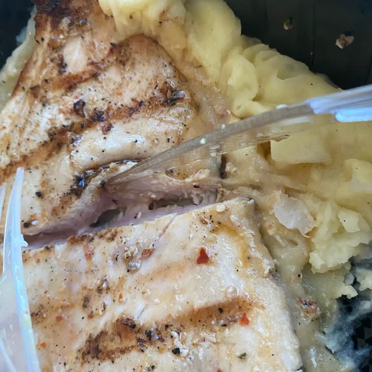 Pişmemiş Tavuk Ve Yetersiz Çözüm: Sağlık Riski Ve Mağduriyet