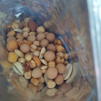 Çerezza Karışık Kuruyemiş Paketi Bayat Leblebiyle Dolu Çıktı