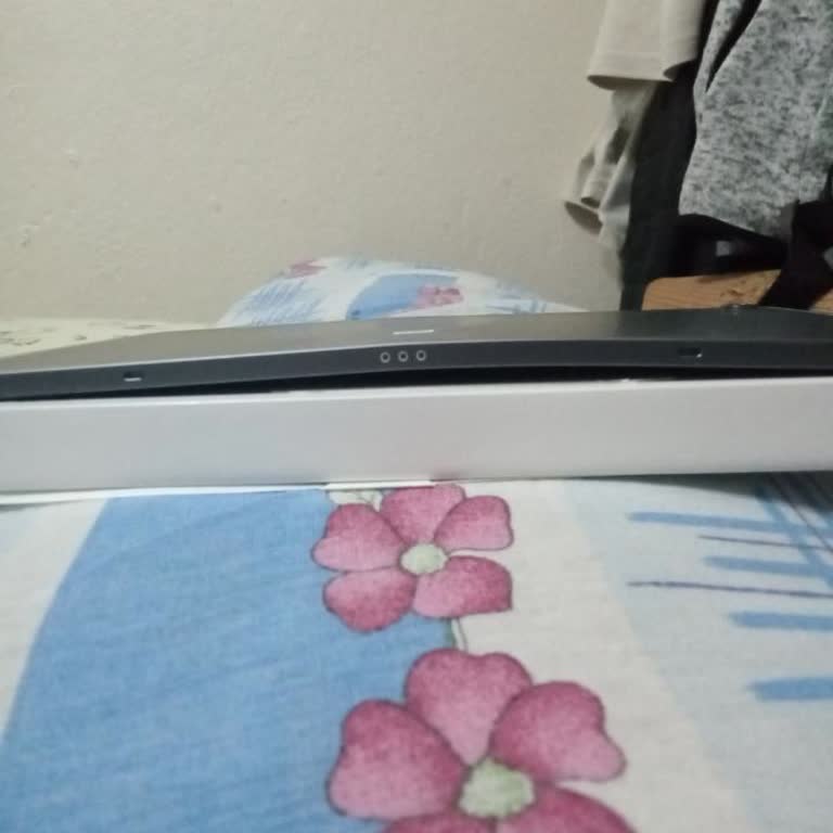 Garanti Kapsamındaki Tablet Kendi Kendine Yamuldu Yüksek Onarım Ücreti Talep Edildi