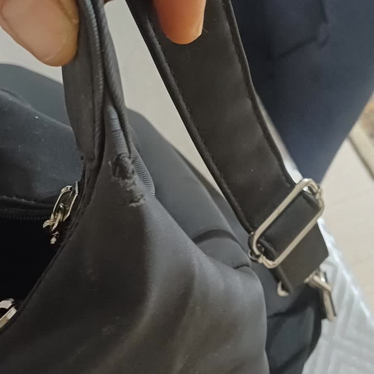 Kısa Sürede Deforme Olan Çanta Ve Yetersiz Müşteri Hizmeti