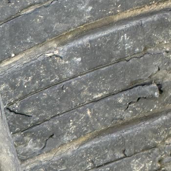 Goodyear Lastiklerde 20.000 Km'de Soyulma Ve Çatlak Sorunu