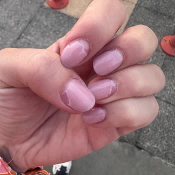 Kalıcı Oje Sonrası Kabarma Ve Mağaza İlgisizliği