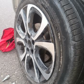 My Michelin Primacy 4 Tire Burst Unexpectedly and Another Has a Slow Leak