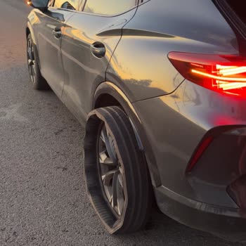 My Bridgestone Turanza T005 Tire Exploded on the Highway After Just 8 Months of Use