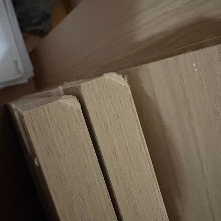 Kırık Gardırop Teslimatı Ve İlgisiz Servis: Çözüm Sunulmuyor