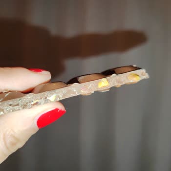 Nestle Damak Çikolatalarda Kalite Düşüşü Ve Bayat Fıstık Sorunu