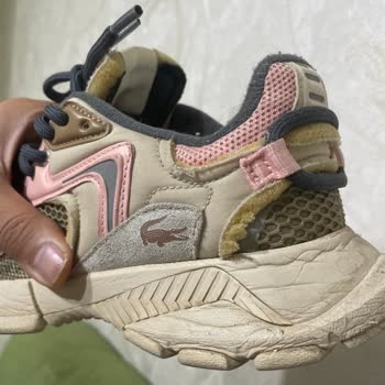 Aldığım Lacoste Ayakkabıda Çatlama Ve Deformasyon, Değişim Reddedildi