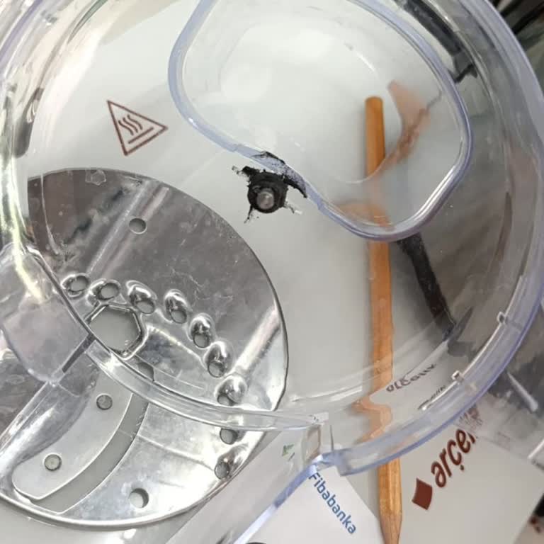 Kumtel Mutfak Robotunun Rende Haznesi Kapağı İlk Kullanımda Kırıldı, Parça Temininde Sorun Yaşıyorum