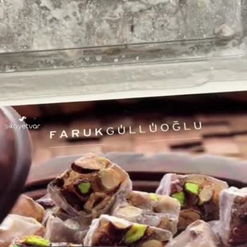 Karaköy Faruk Güllüoğlu Lokumda Böcek