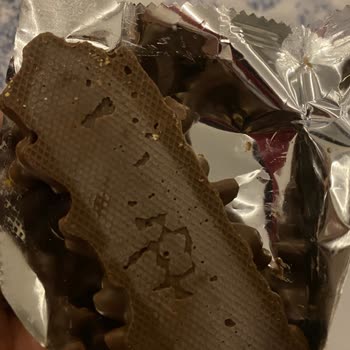 Son Kullanım Tarihi Geçmemiş Çikolatada Beyazlama Sorunu Ve Açıklama Talebi