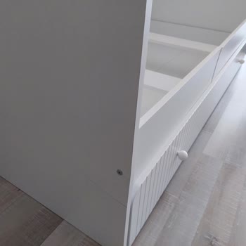 Kırık Ve Kusurlu Karyola, Yetersiz Müşteri Hizmeti Ve Para İadesi Talebi