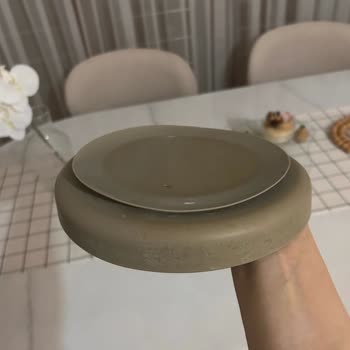 Oioi Çocuk Tabağında Renk Değişikliği Ve Lekeler Nedeniyle Mağduriyet