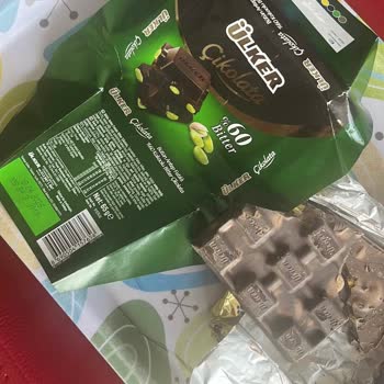 Taze Tarihli Üründe Şok Eden Görüntü: Ülker Bitter Çikolata Hayal Kırıklığı