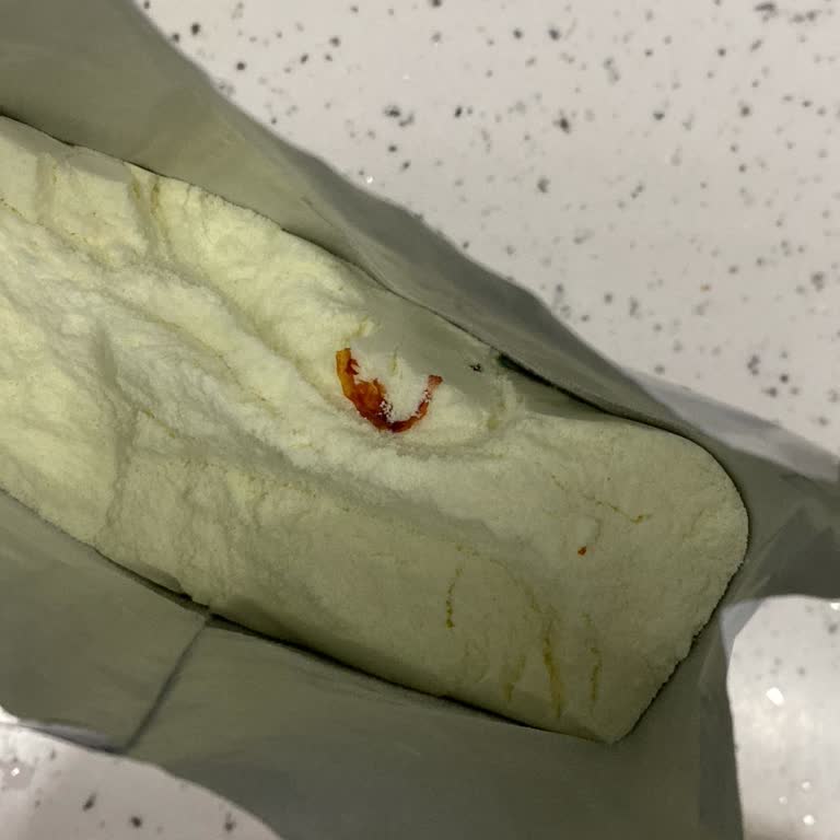 Mama İçerisinde Yabancı Madde Ve Müşteri Hizmetlerinden Yanıtsızlık