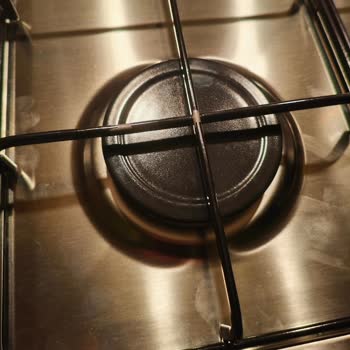 Electrolux Kurulum Sonrası Ocak Demirinde Boya Atması Ve Servisin Hasarı Bildirmemesi